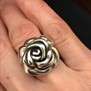 Sterling rose ring
